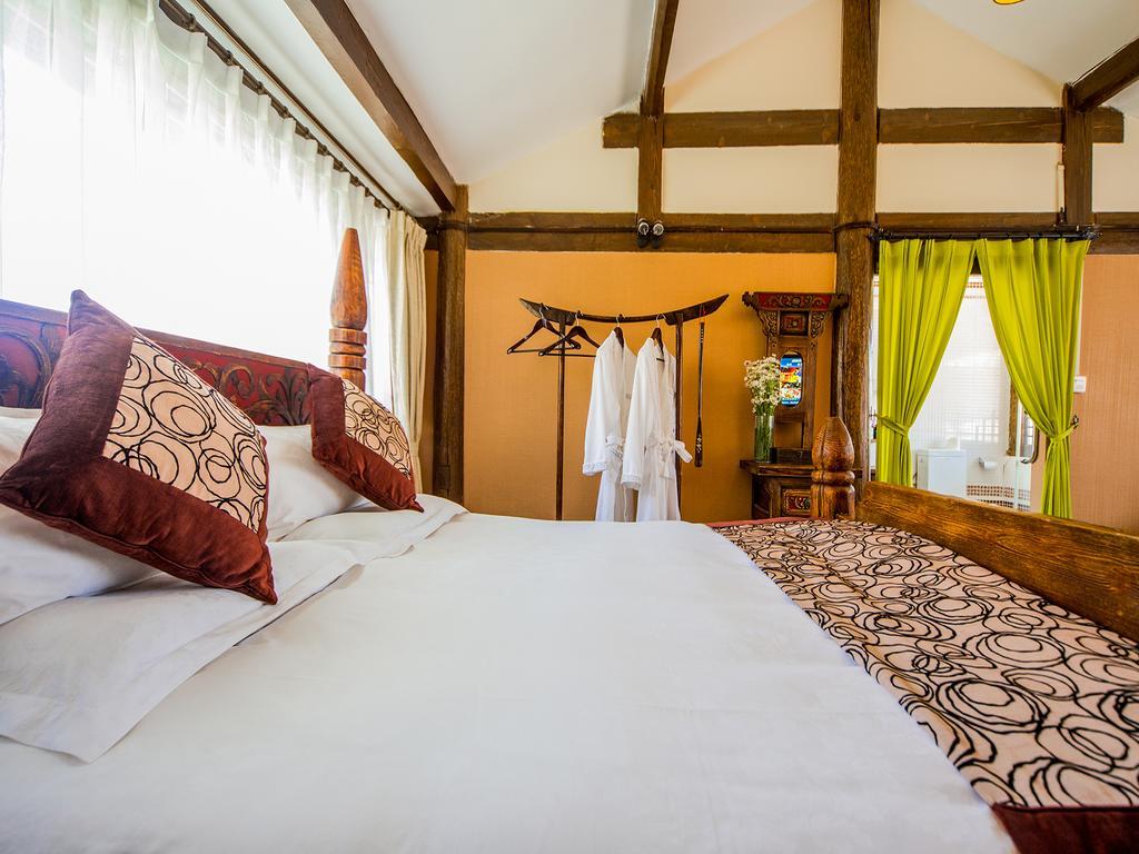 Old Tree Boutique Guesthouse Lijiang  Exterior photo